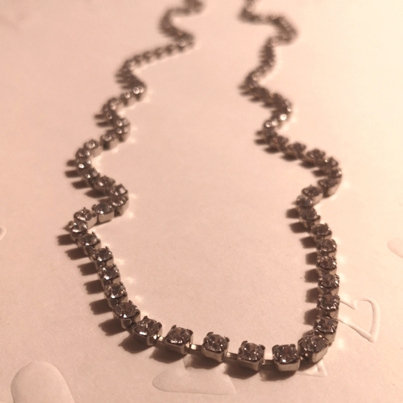 Silver tone rhinestone necklace 🧱🔥 - Picture 3 of 4